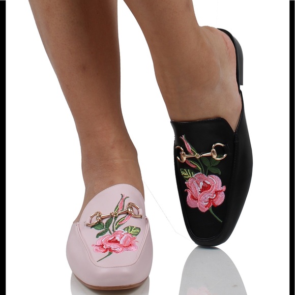 Light Soft Pink Floral Embroidered Slip on Mules - Picture 5 of 5